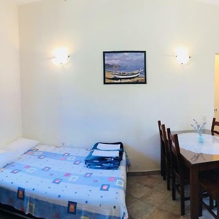 Milutinov Dvor Apartments Vrsi Buitenkant foto